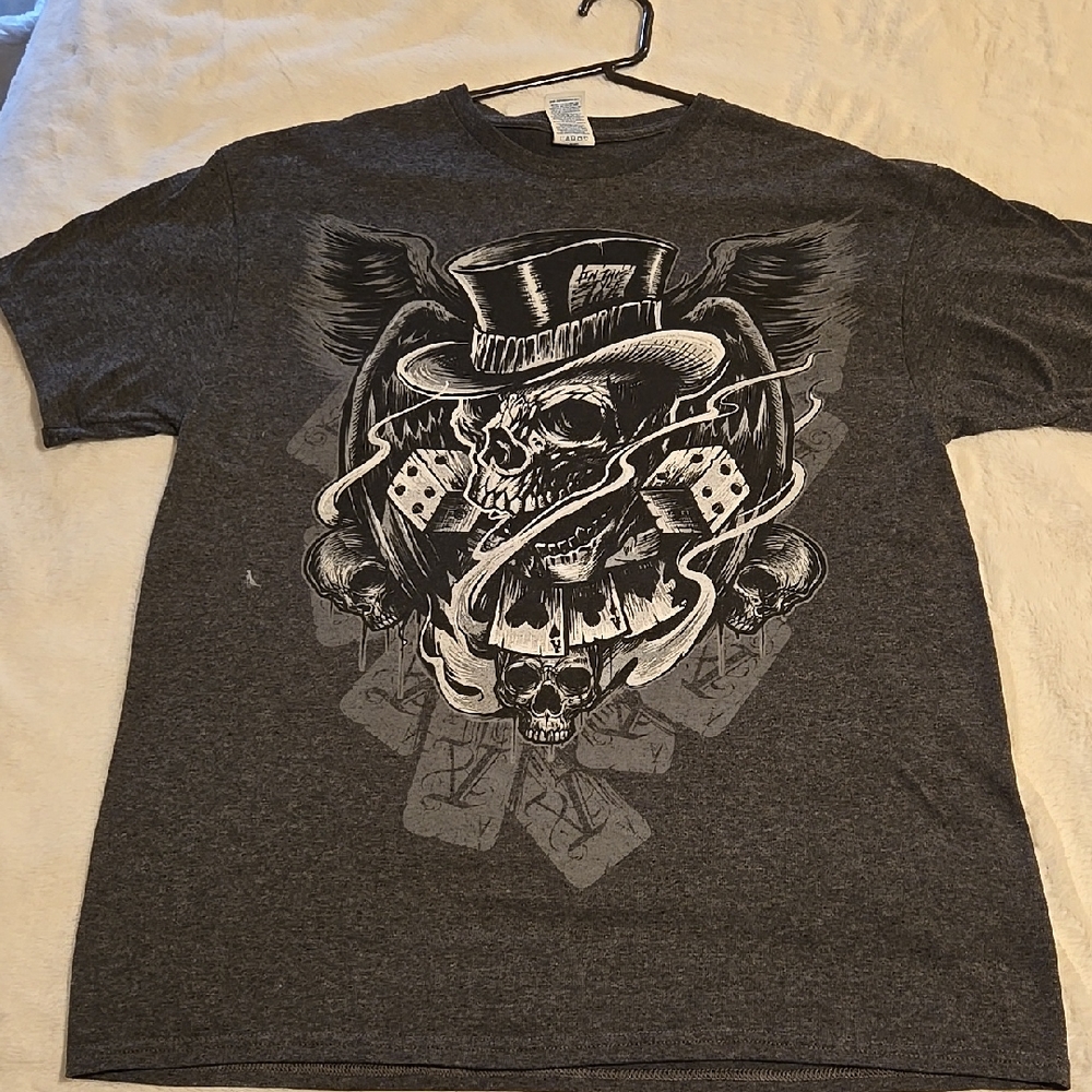 COPY - Men's Gray Graphic Skull T-Shirt. Great design.